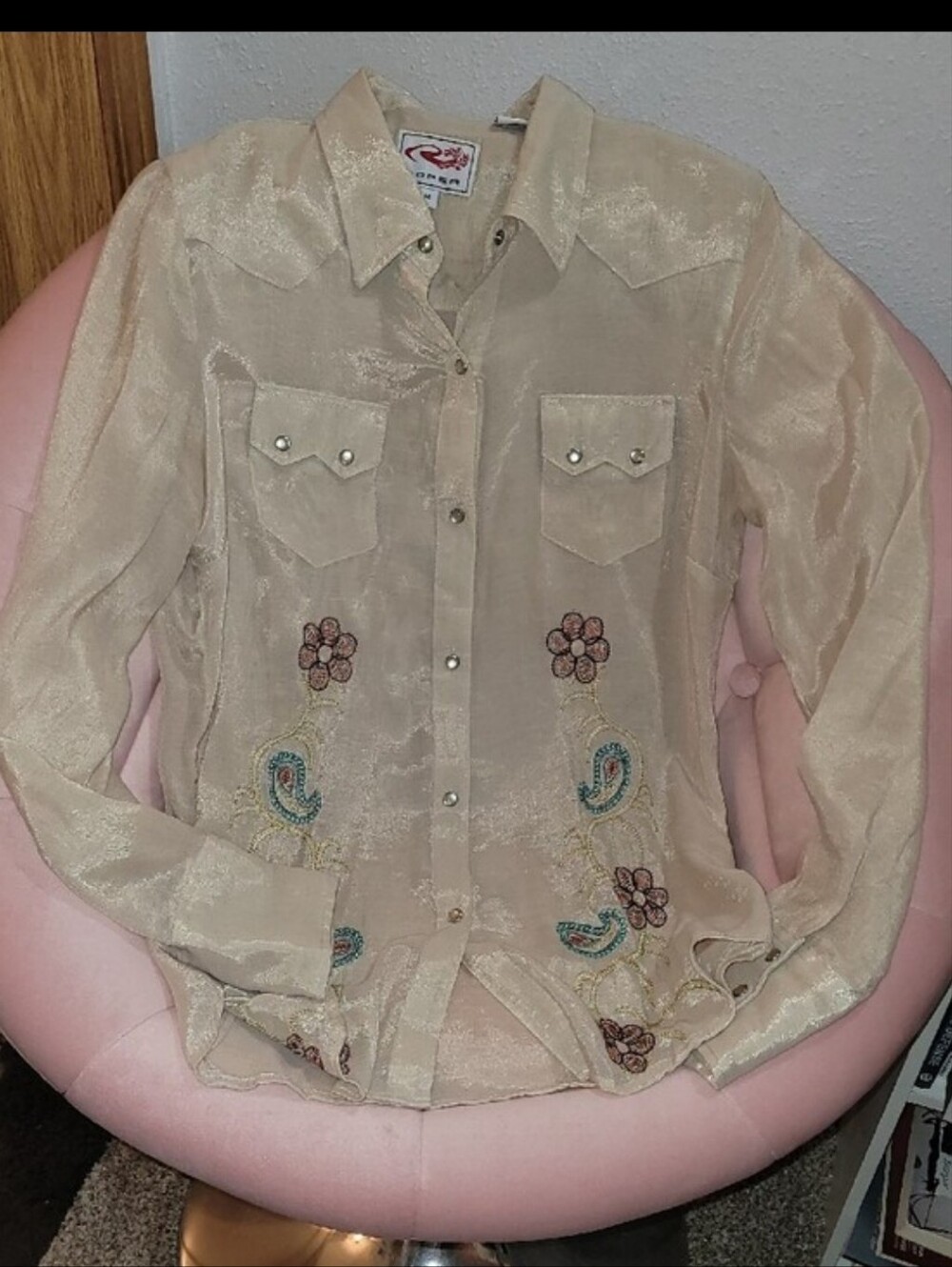 NEW Roper Cream Button-Down Shirt with Floral Embroidery With Beautiful Sheen